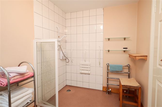 6 Fairview, Graiguenamanagh, Kilkenny