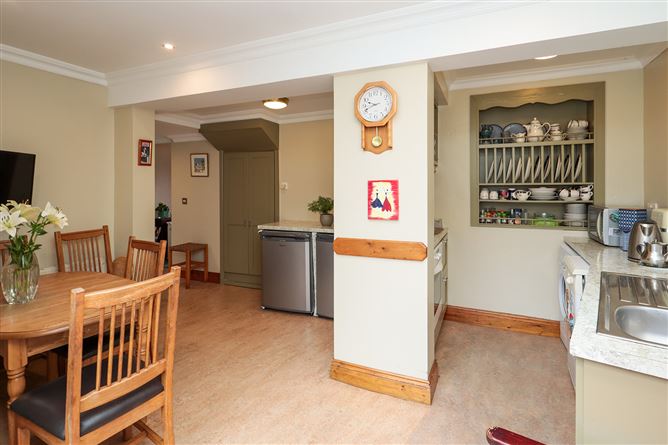6 Fairview, Graiguenamanagh, Kilkenny