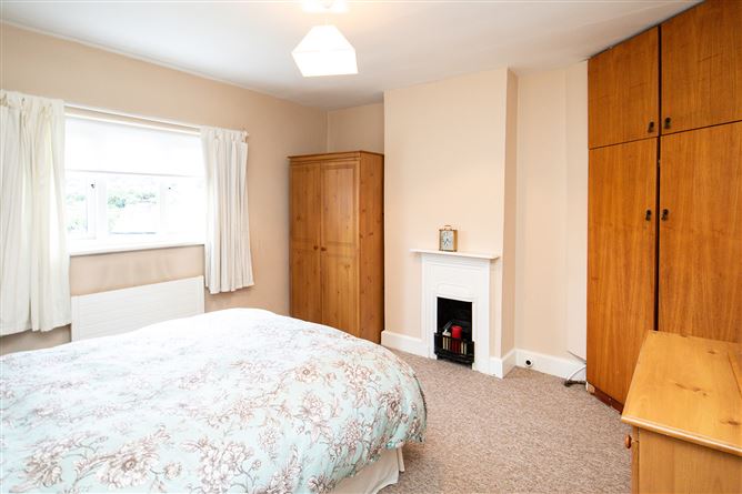 6 Fairview, Graiguenamanagh, Kilkenny