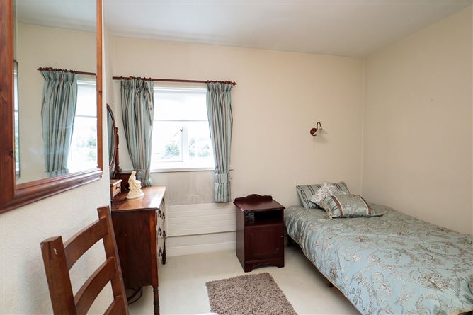 6 Fairview, Graiguenamanagh, Kilkenny