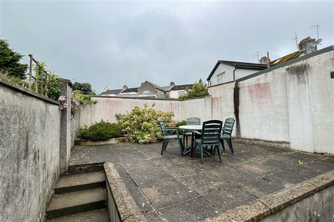 6 Fairview, Graiguenamanagh, Kilkenny