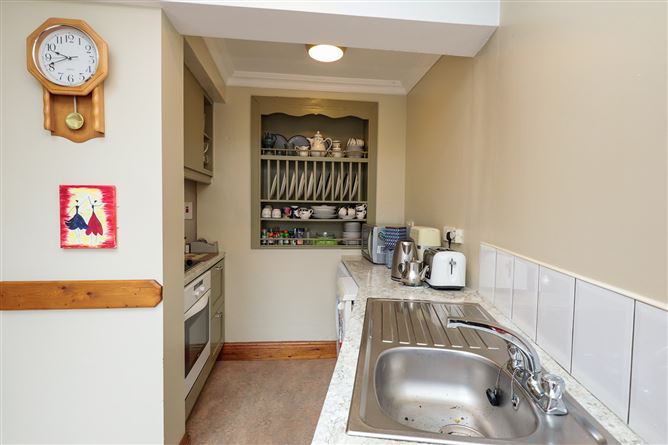 6 Fairview, Graiguenamanagh, Kilkenny