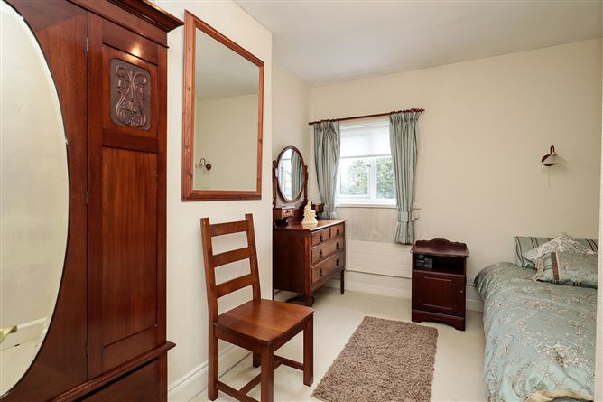 6 Fairview, Graiguenamanagh, Kilkenny