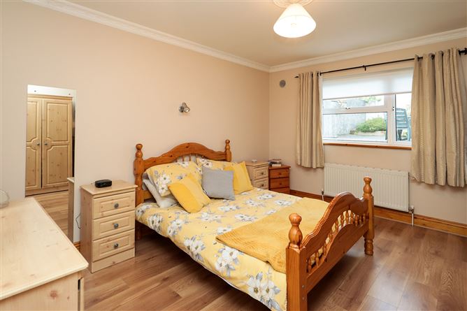 6 Fairview, Graiguenamanagh, Kilkenny