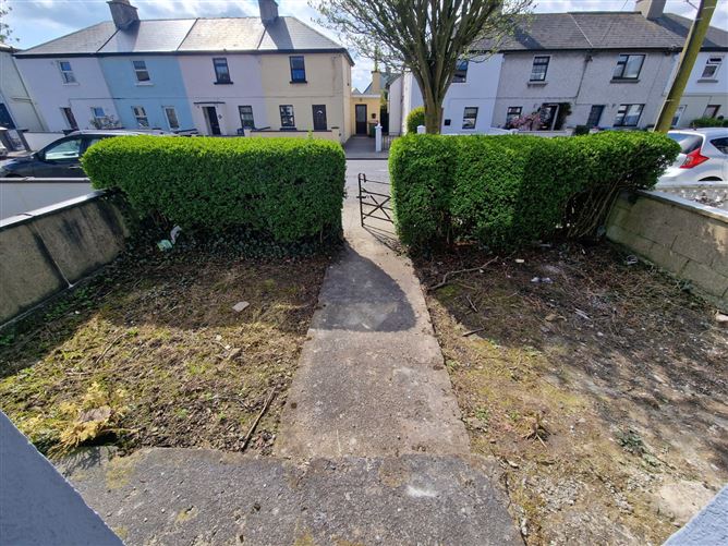 63 Healy Terrace, Ballina, Co. Mayo.