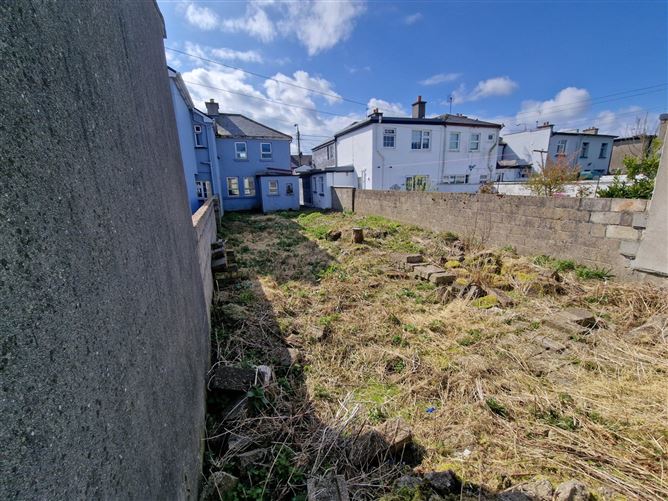 63 Healy Terrace, Ballina, Co. Mayo.