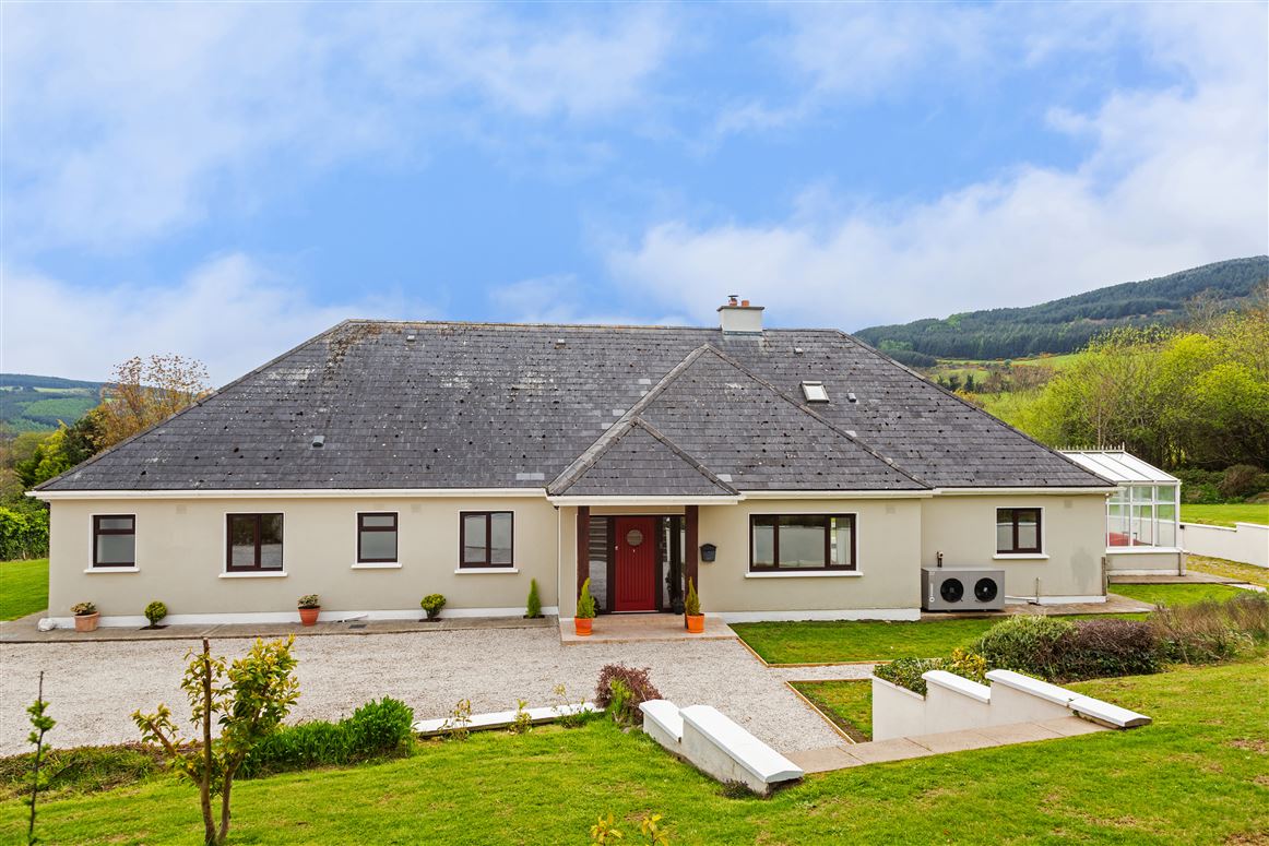 Rossdowne House Ballinahinch Lower, Newtownmountkennedy, Wicklow