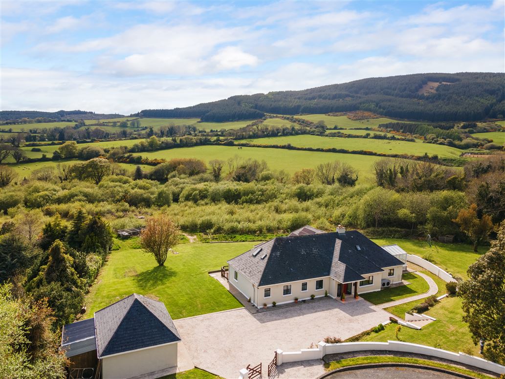Rossdowne House  Ballinahinch Lower, Newtownmountkennedy, Wicklow