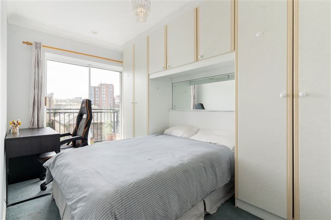 28 Pier 19, Bridgefoot Street, Dublin 8