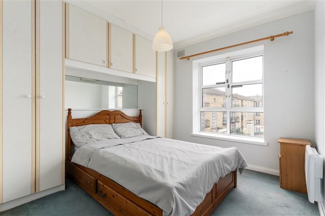 28 Pier 19, Bridgefoot Street, Dublin 8