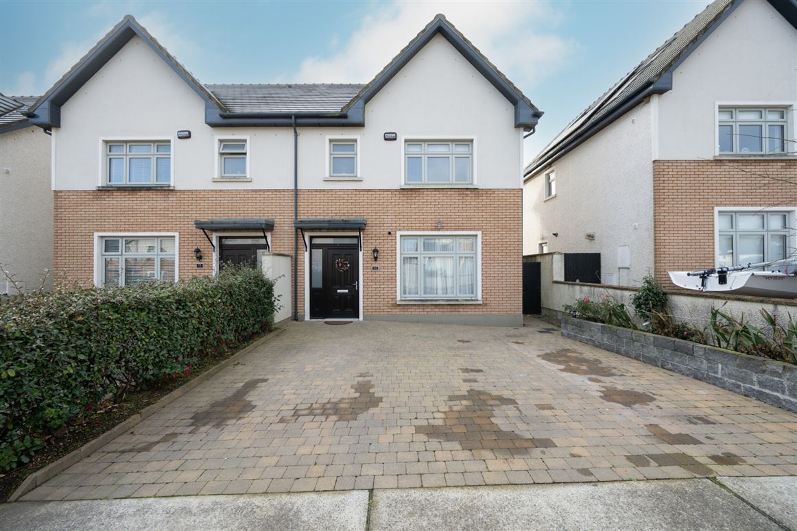12 The Lawn, Janeville, Carrigaline, Co. Cork