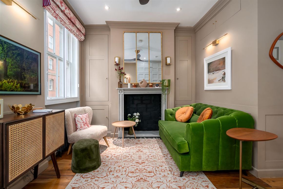 Antiquity Corner,London,Greater London,United Kingdom