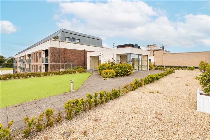 https://photos-a.propertyimages.ie/media/5/7/5/5000575/33e4fd0e-0b7d-47ce-acc5-57bf80bb0b2c_l.jpg