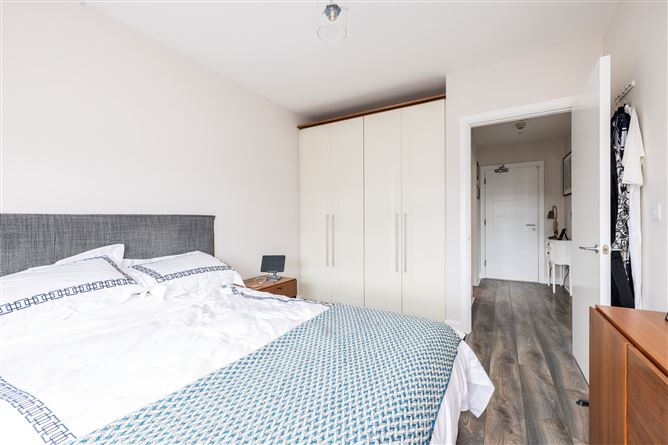 https://photos-a.propertyimages.ie/media/5/7/5/5000575/33e4fd0e-0b7d-47ce-acc5-57bf80bb0b2c_l.jpg