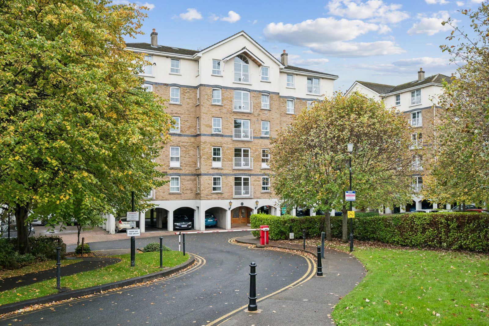 Photo 1 of 22 — 100 Shanagarry, Milltown Road, Dublin 6