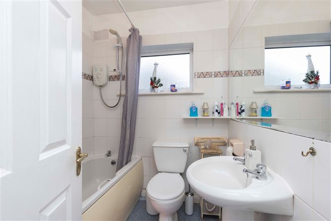 6 Beech Lawn, Beaufort Place, Navan, Co. Meath