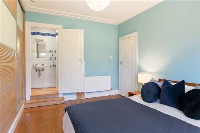 17 Oaklands Drive, Rathgar, Dublin 6