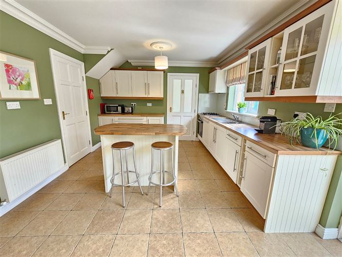 35 Iniscarrigh, Ennis, Co. Clare