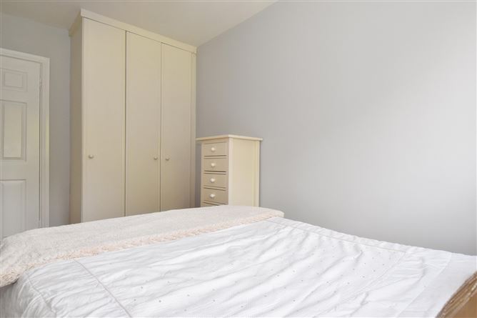 46 Lios Ealtan, Salthill Road Lower, Galway