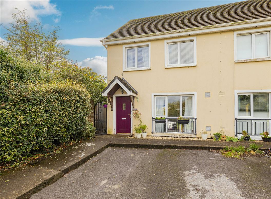 12 Chapel Farm Avenue, Lusk, Co. Dublin DNG McKenna Healy 4744675