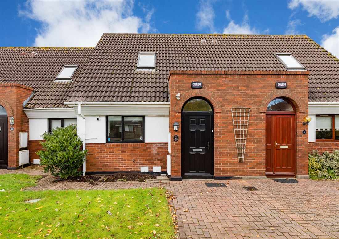 10 St Domhnach's Well, Sutton, Dublin 13
