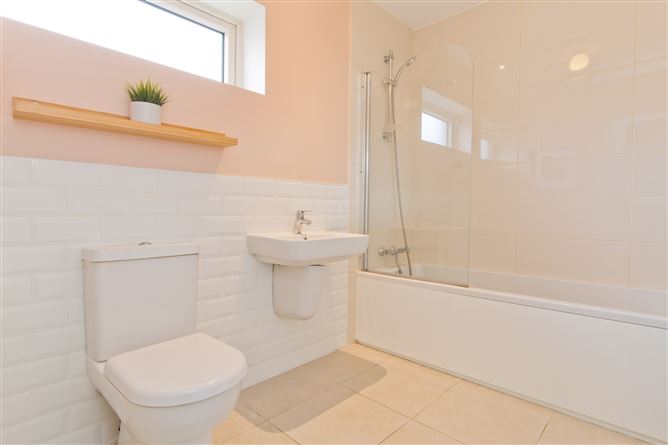 13 Thornberry Close, Belmont, Stepaside, Dublin 18