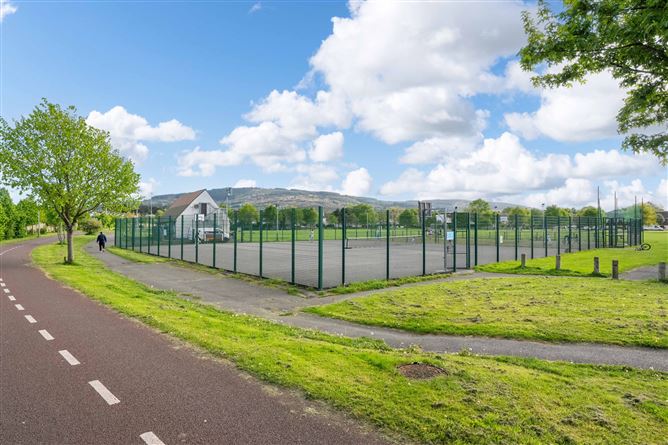 21 Blackthorn Grove, Sandyford, Dublin 16