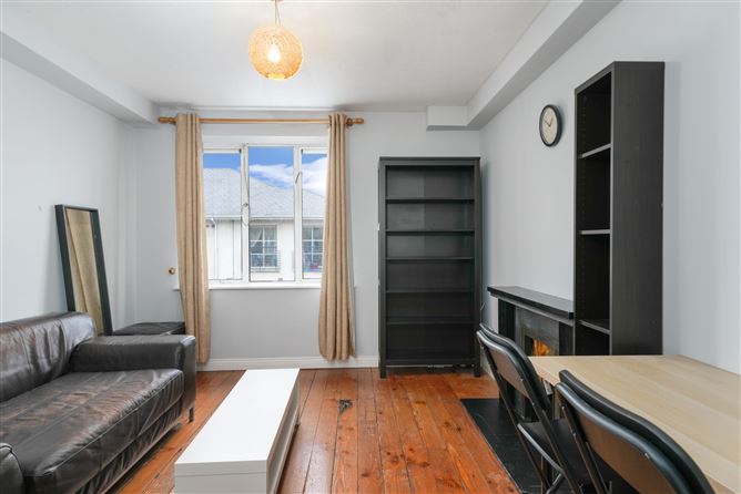 20 Stearne House, Deans Court, Christchurch, Dublin 8