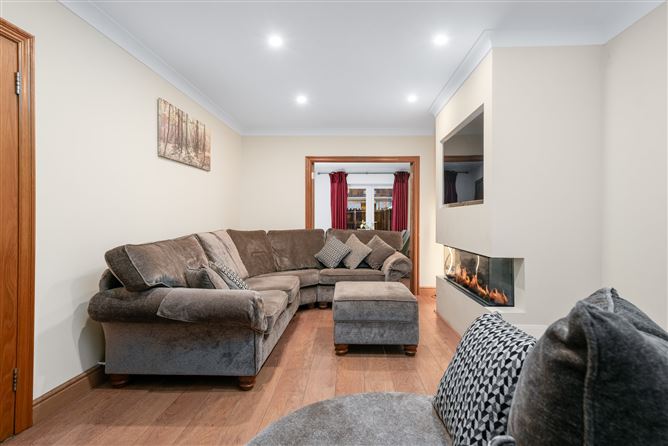 32 Hazelbury Park, Clonee, Dublin 15, D15 W6Y6