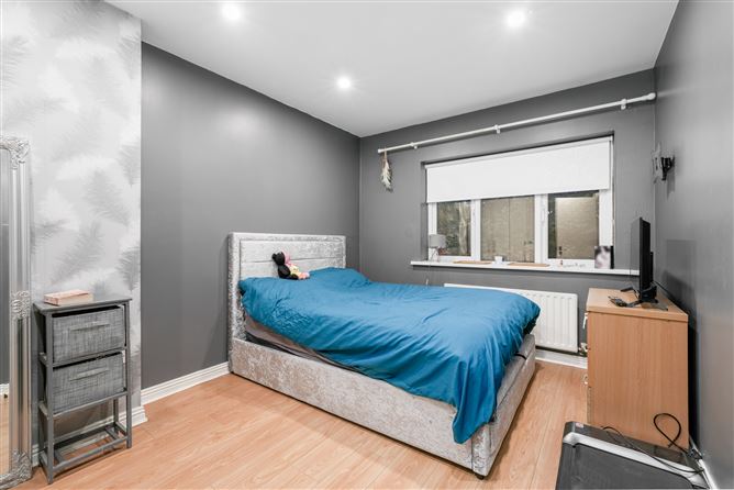 32 Hazelbury Park, Clonee, Dublin 15, D15 W6Y6