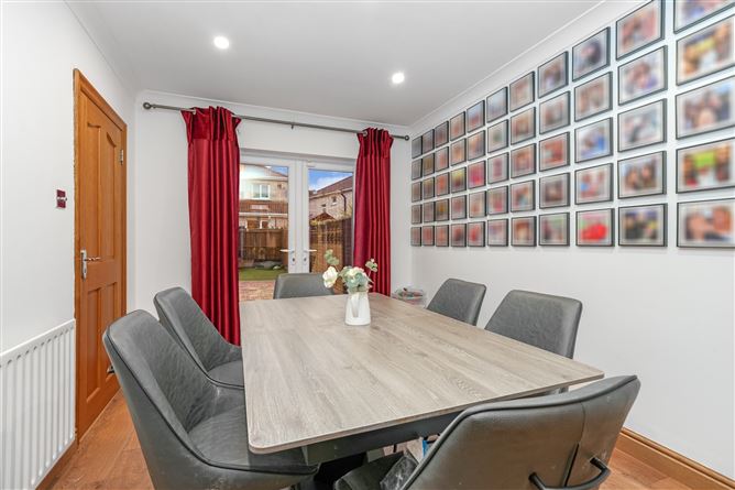 32 Hazelbury Park, Clonee, Dublin 15, D15 W6Y6