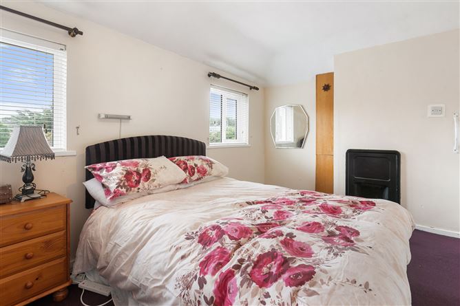 17 Ballyboden Crescent, Rathfarnham,   Dublin 16