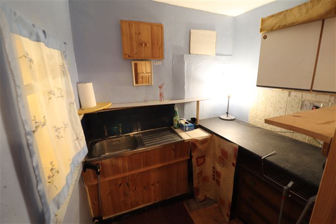 2 Chapel Street, Killaloe, Clare