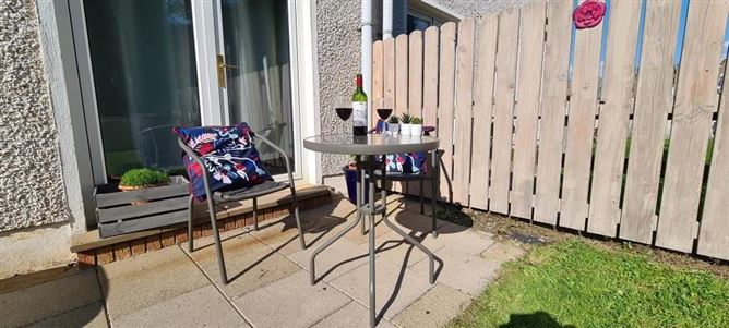 37 Shannon Grove, Carrick-On-Shannon, Leitrim