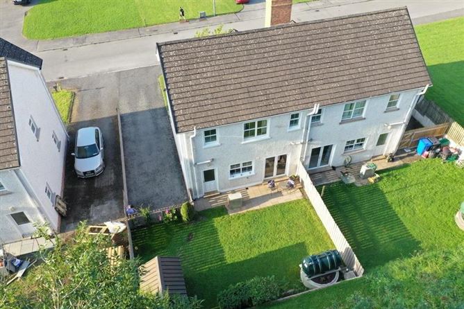 37 Shannon Grove, Carrick-On-Shannon, Leitrim