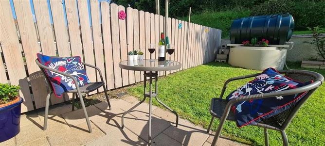 37 Shannon Grove, Carrick-On-Shannon, Leitrim