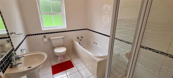 37 Shannon Grove, Carrick-On-Shannon, Leitrim