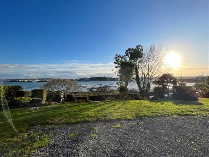 Rosenburg Low Road, Cobh, Cork