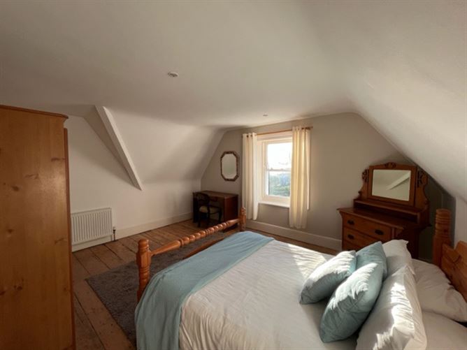 Rosenburg Low Road, Cobh, Cork