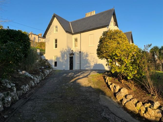 Rosenburg Low Road, Cobh, Cork