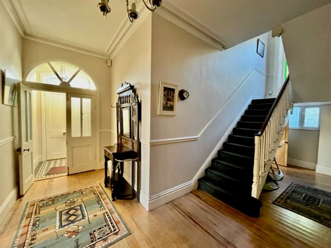 Rosenburg Low Road, Cobh, Cork