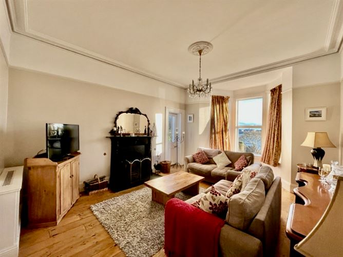 Rosenburg Low Road, Cobh, Cork