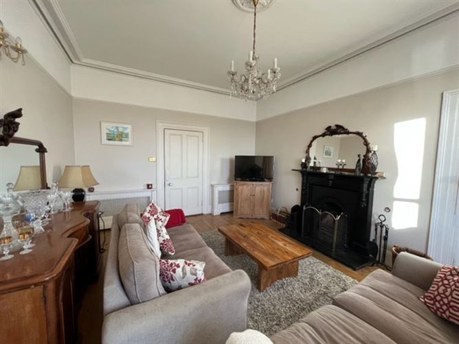 Rosenburg Low Road, Cobh, Cork