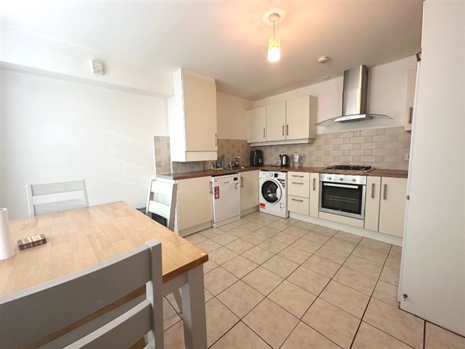 14 Castlegate Lawn, Adamstown, Co. Dublin