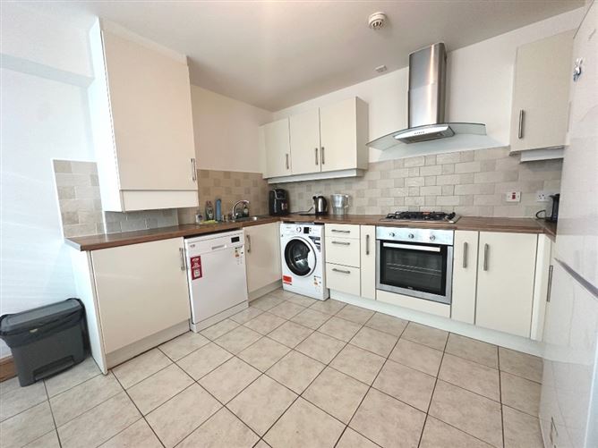 14 Castlegate Lawn, Adamstown, Co. Dublin