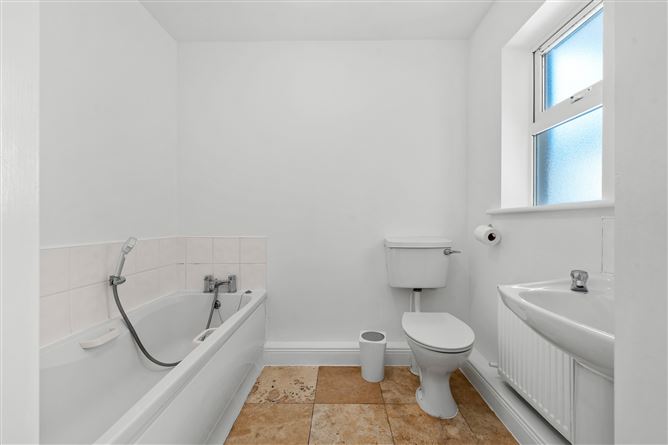 6 Ivy Grove, Broomfield Village, Midleton, Cork