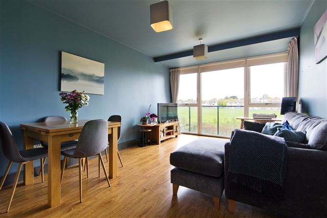 38 Weavers Hall, Levmoss Park, The Gallops, Leopardstown