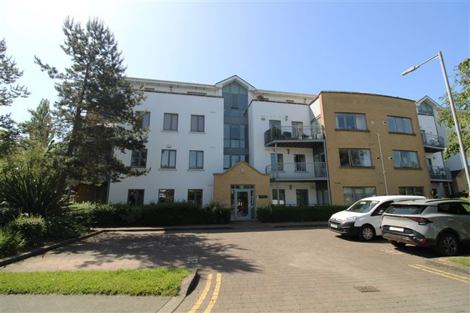 9 Keane Hall, Collegwood, Castleknock,   Dublin 15
