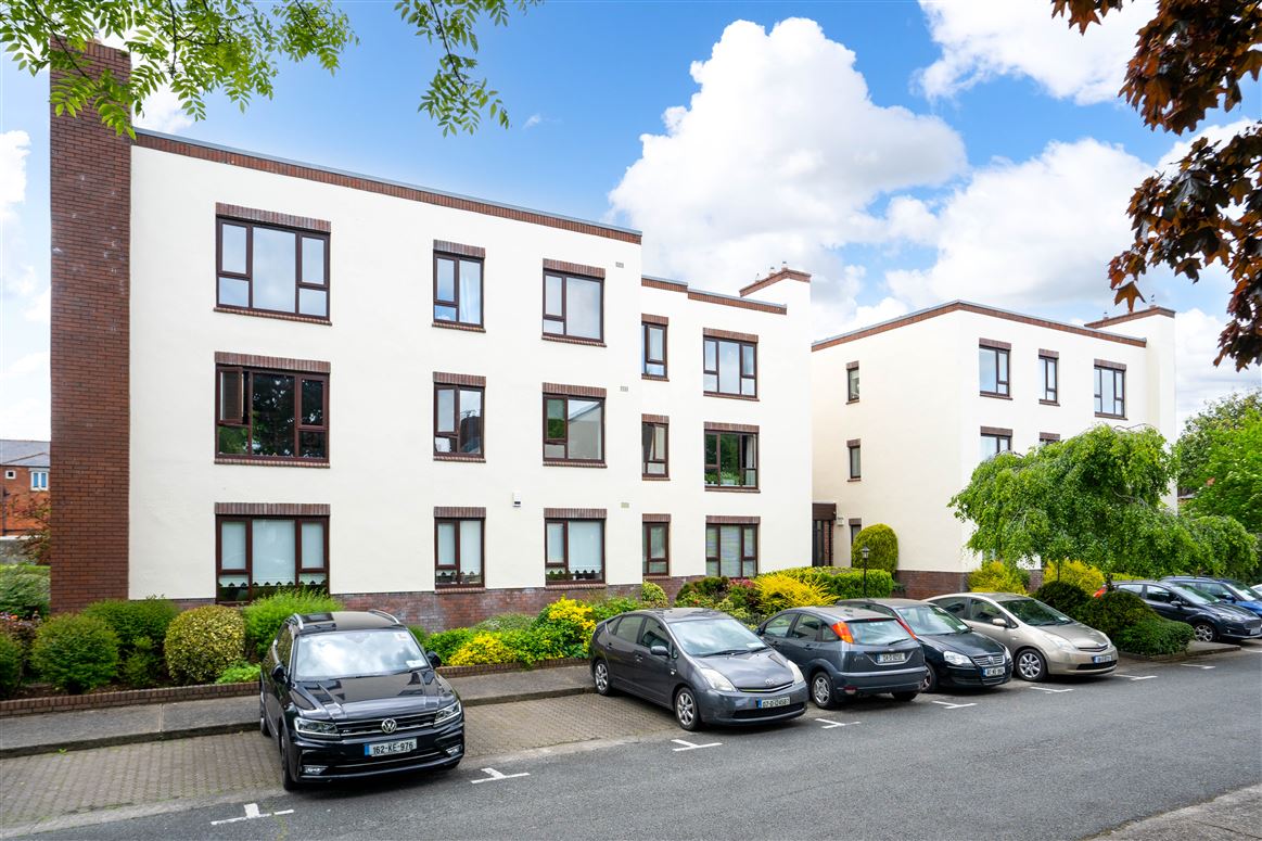 93 Cremorne, Greenmount Road, Terenure, Dublin 6W Mullery O Gara