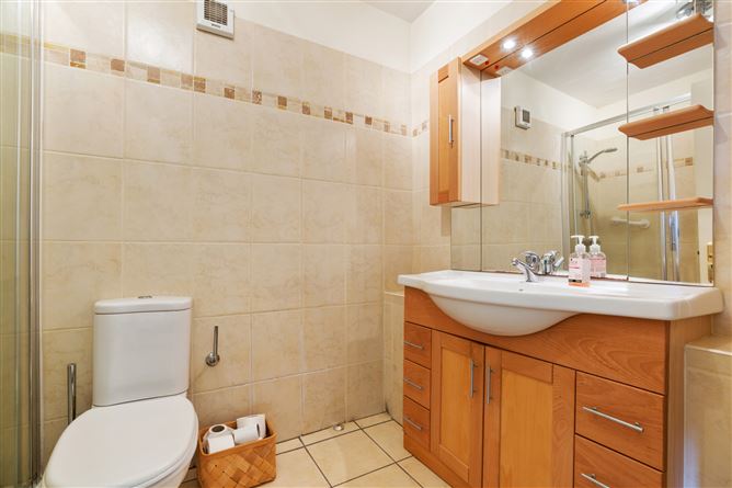 23 Seabank Court, Sandycove, Co. Dublin